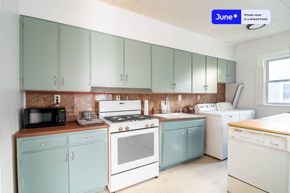 Photos of apartment on Montcalm,Boston MA 02135