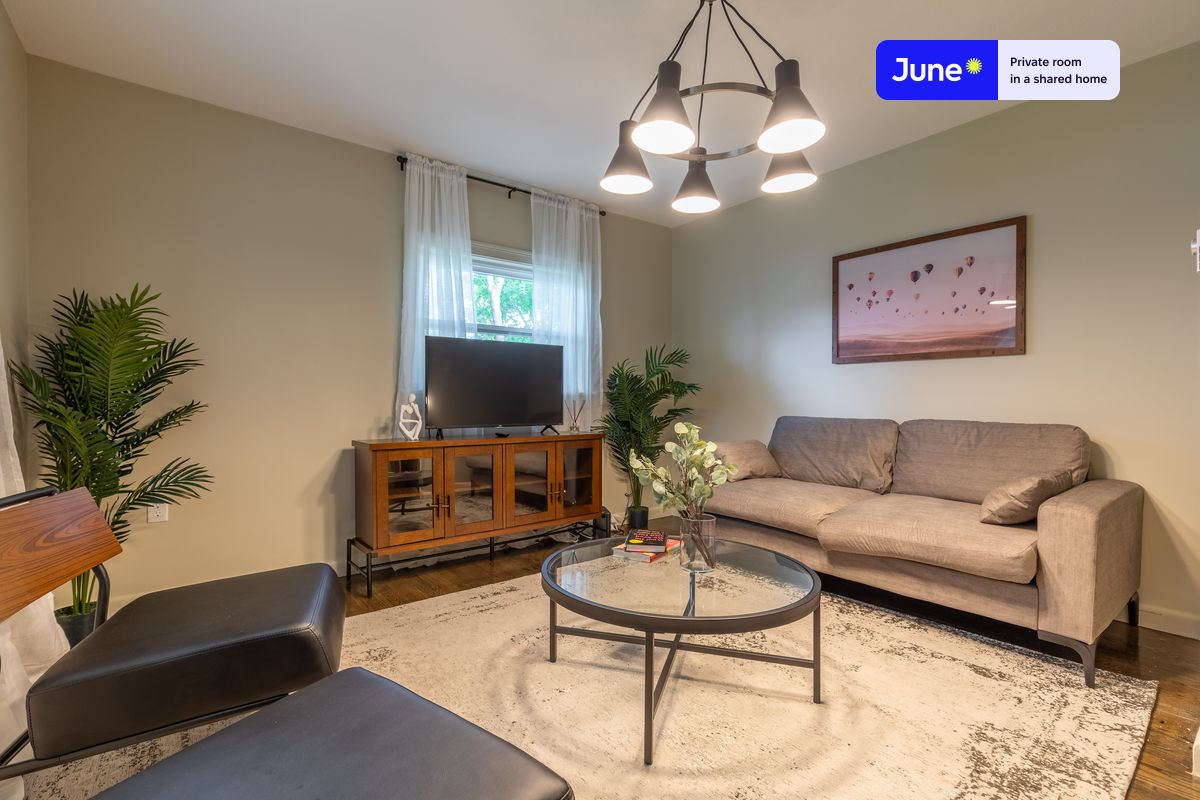 Photos of apartment on Academy Hill Rd.,Boston MA 02135