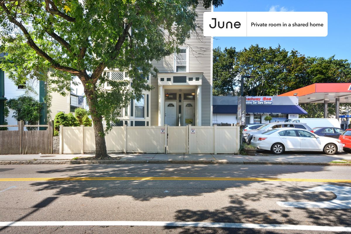 Photos of apartment on Prospect St.,Boston MA 