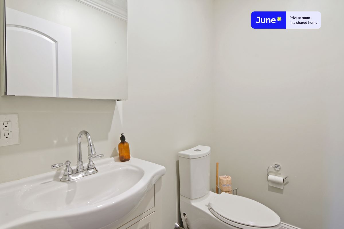 Photos of apartment on Washington St.,Boston MA 02135