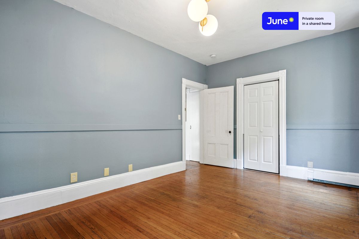 Photos of apartment on Easton St.,Boston MA 02134