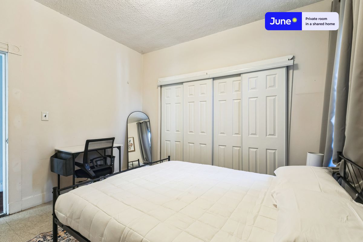 Photos of apartment on River St.,Boston MA 02139