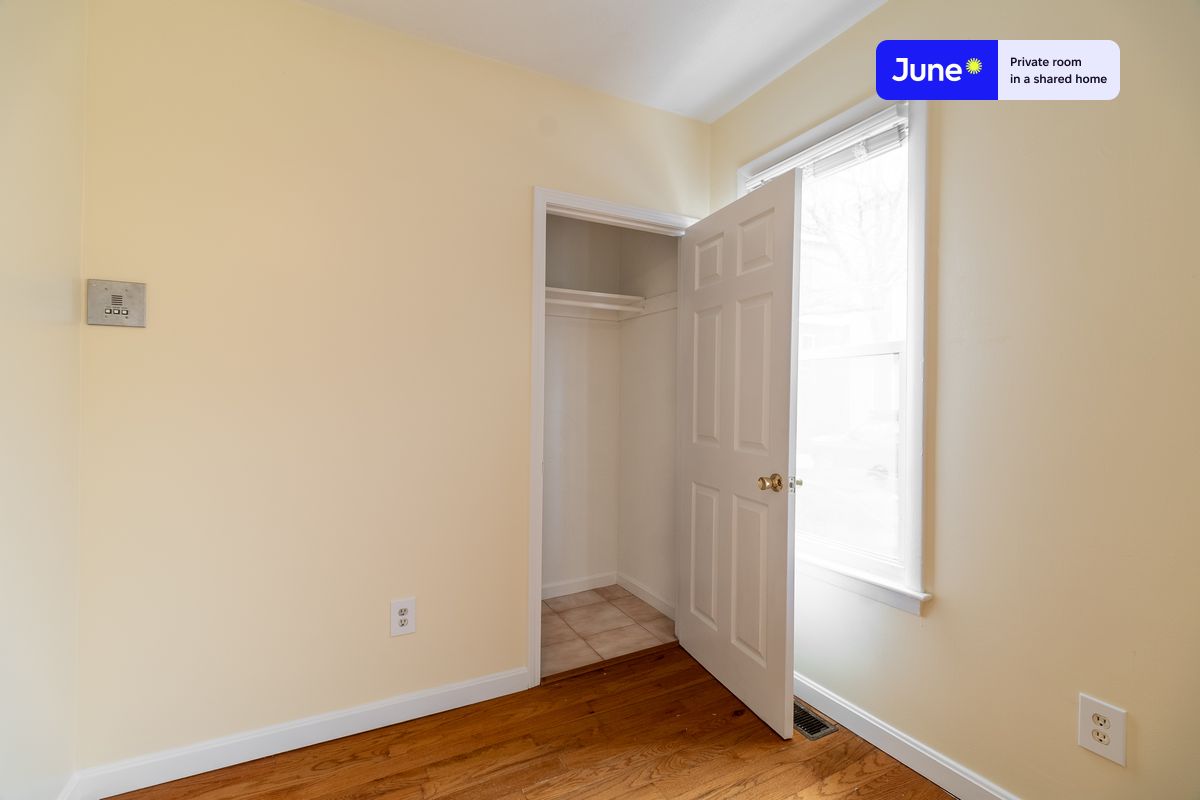 Photos of apartment on Paris,Boston MA 02128