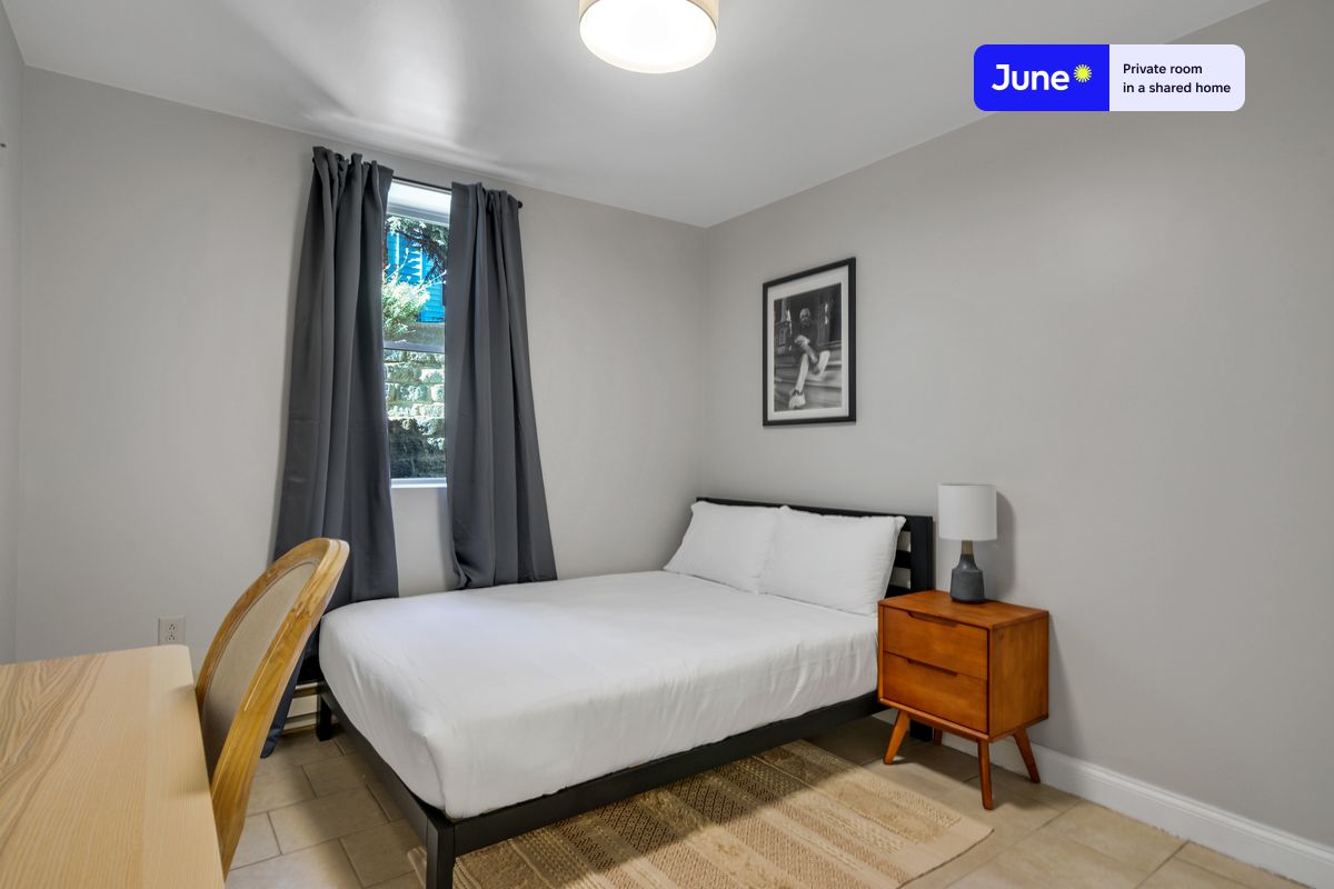 Pictures of  property for rent on Dudley St., Boston, MA 02119