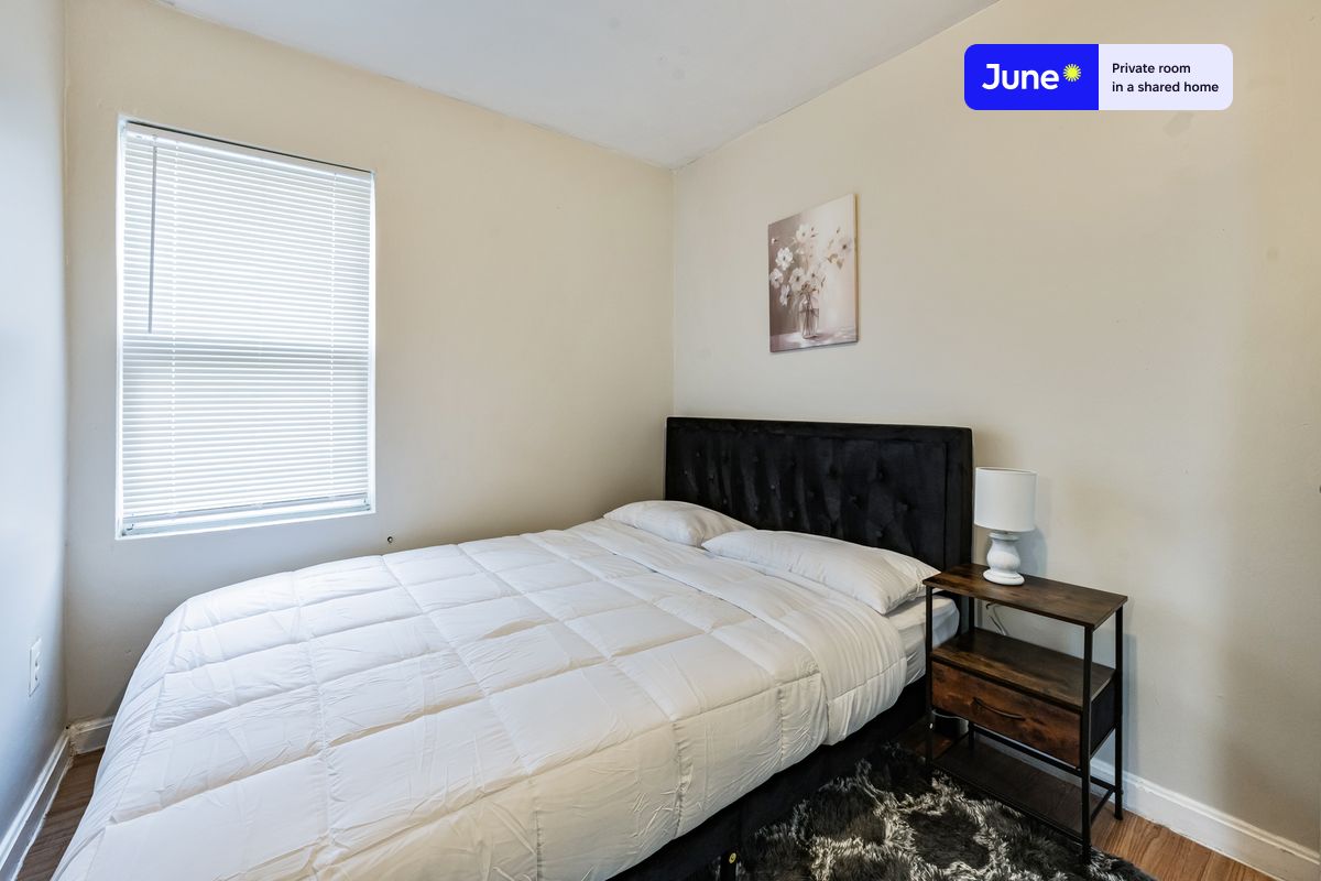 Pictures of  property for rent on Hurley, Boston, MA 02141