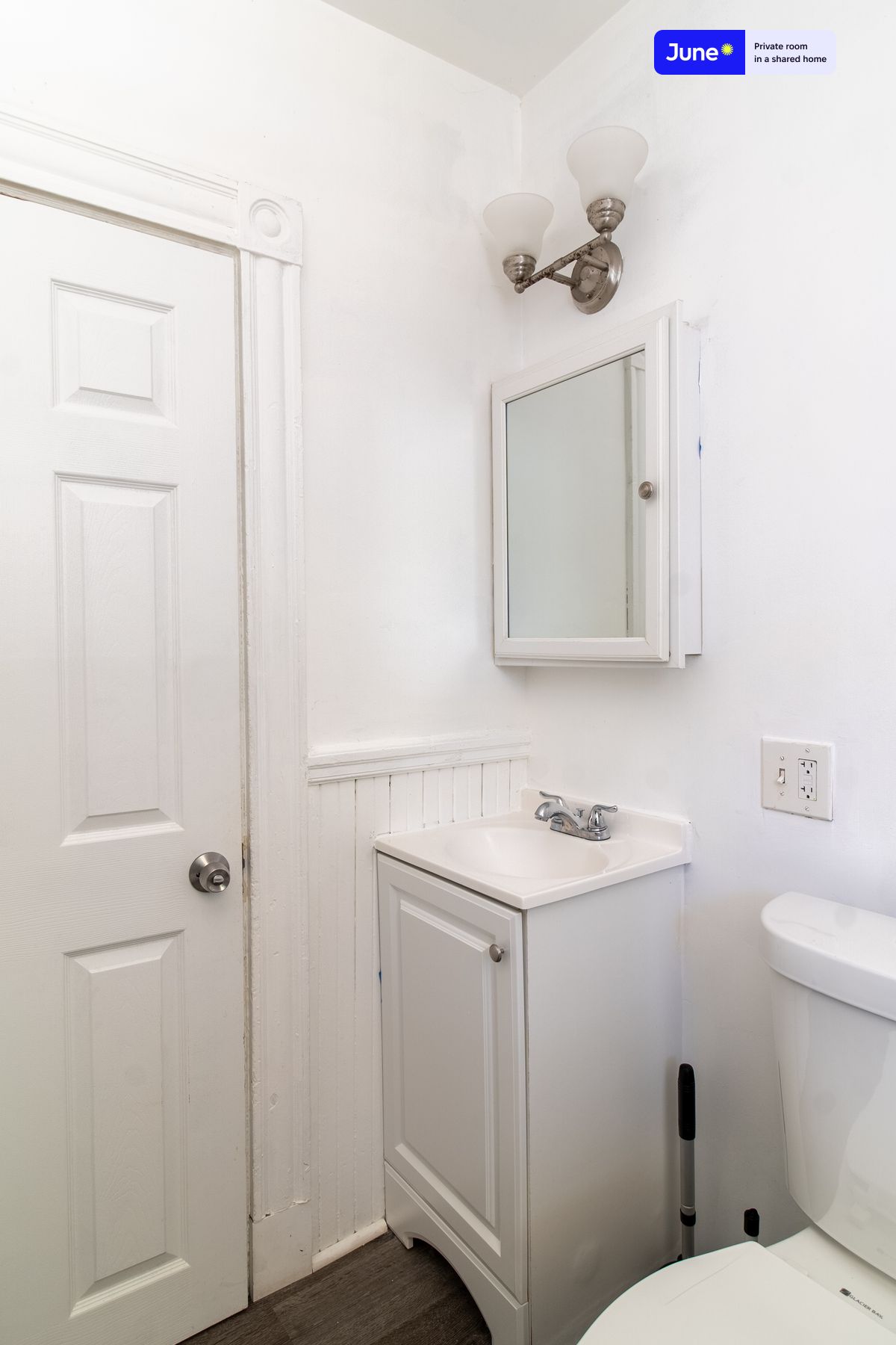 Photos of apartment on Michigan Ave.,Boston MA 02121