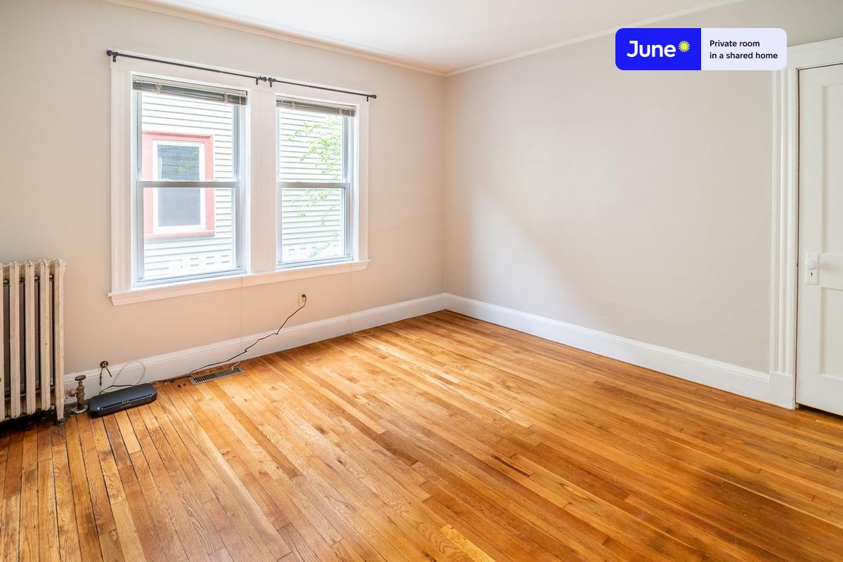 Photos of apartment on Hillside St.,Boston MA 02120