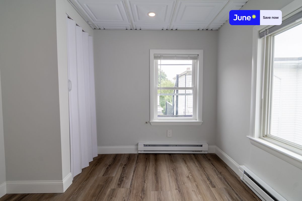 Photos of apartment on Cross St.,Boston MA 02145