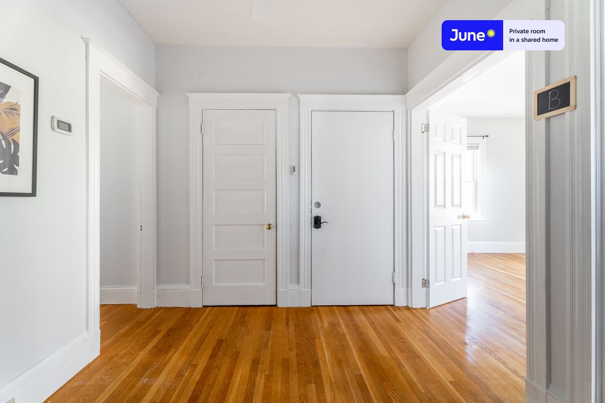 Photos of apartment on Montcalm St.,Boston MA 02135