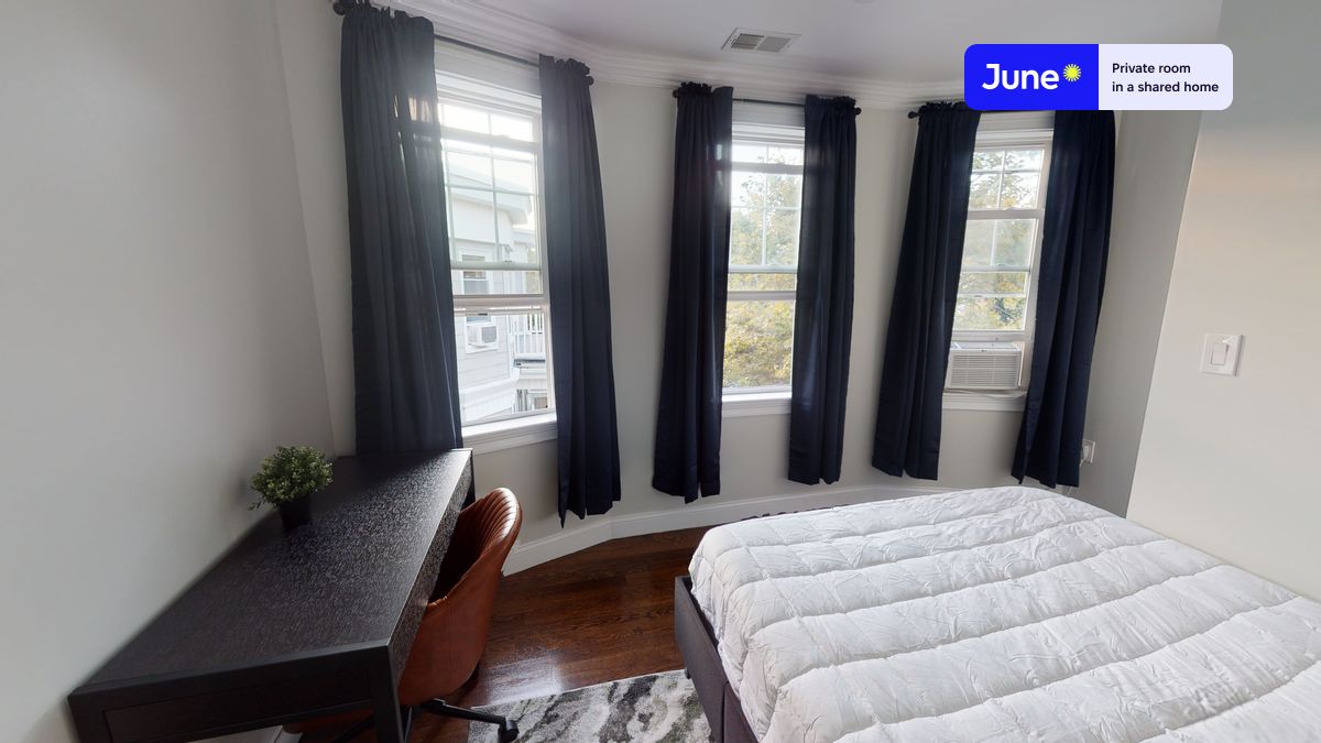 Photos of apartment on Washington St.,Boston MA 02135