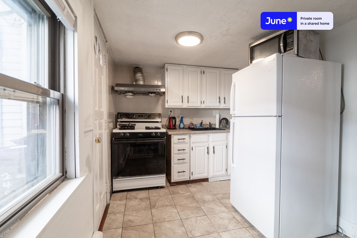 Photos of apartment on Silver St.,Boston MA 02127