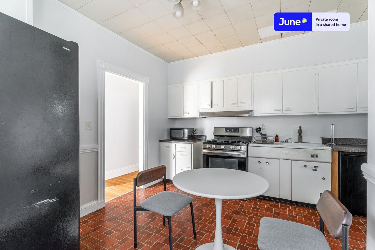 Photos of apartment on Montcalm St.,Boston MA 02135