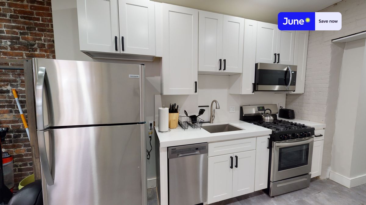Photos of apartment on Sheafe St.,Boston MA 02113