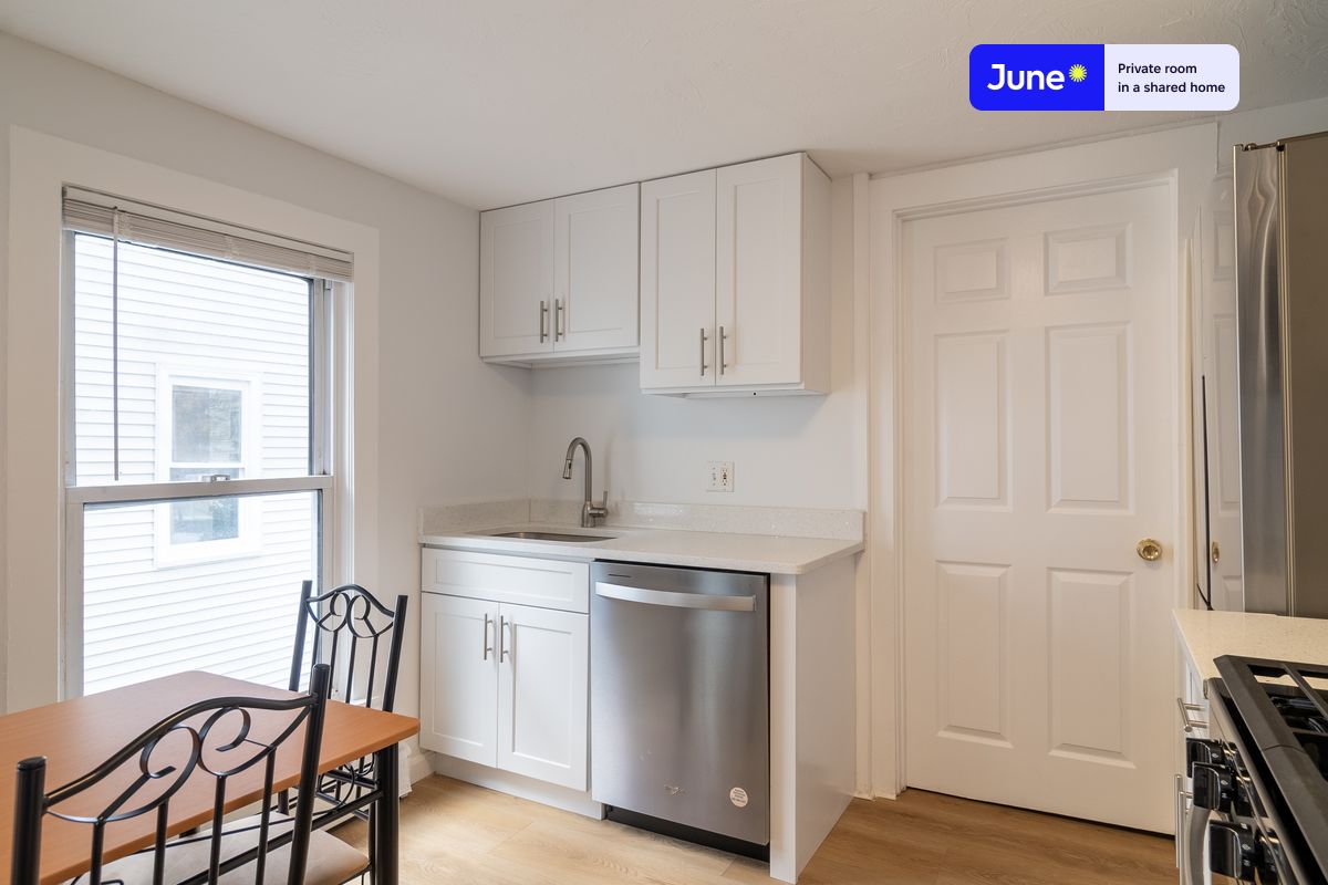 Photos of apartment on Winter St.,Boston MA 02141