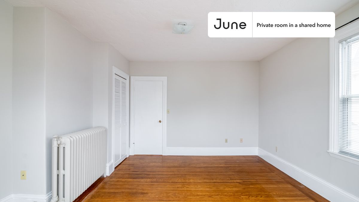 Photos of apartment on Glen St.,Boston MA 02145