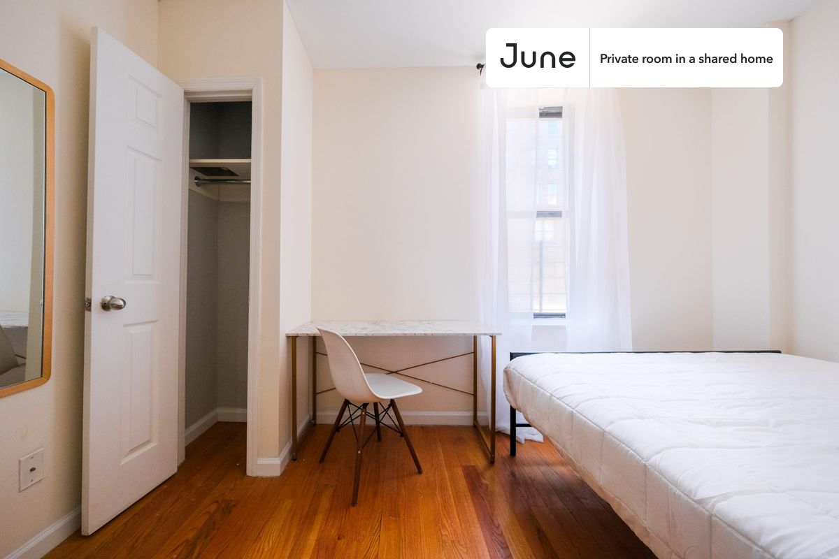 Planning your NYC school-year stay? Students can now stay 9 months and pay our lower 12-month rate. Just mention code FALL2026.

PLEASE NOTE: This is a private room in a shared apartment. You will have your own bedroom and shared common areas (kitchen, bathroom, etc.) with other residents.

Full bedroom in a 4 bedroom / 2 bathroom apartment!

Check out 3D tour now:  https://jnhm.es/8g5

This  Full room in Central Harlem  offers flexible lease lengths, including a standard 12-month term and options up to 18 months. You pick your custom start and end date. Monthly rent rate is determined by furnishing preference, move-in date and move-out date. Speak to a June representative for recommendations on the best stay duration for the lowest rate, and learn more about this home on the June website:  https://jnhm.es/6Bp

Amenities of this home:   Dishwasher,    Furnished Common Areas,    Wi-Fi - Paid separately (High-Speed),    Elevator,    Guarantors Allowed,       Dining area,    Laundry in home (free),    Hardwood Flooring,    Oven,    Refrigerator,    Heating | Baseboard Gas heating,    Community Events,   also, this unit is conveniently located, several local parks, restaurants and bars are just minutes away.

About June Homes: Welcome to the easiest rental experience of your life. Rent furnished or unfurnished apartments available with a flexible lease, including a standard 12-month term and options up to 18 months. As a resident, you’ll have access to 24/7 support and monthly cleanings of the home’s shared spaces. Sign up now to apply online for your next home with June: https://jnhm.es/sign-roomi

Brokers welcome! Contact us for more details.

Interested? Use this listing ID when speaking to June team:  #1830 A