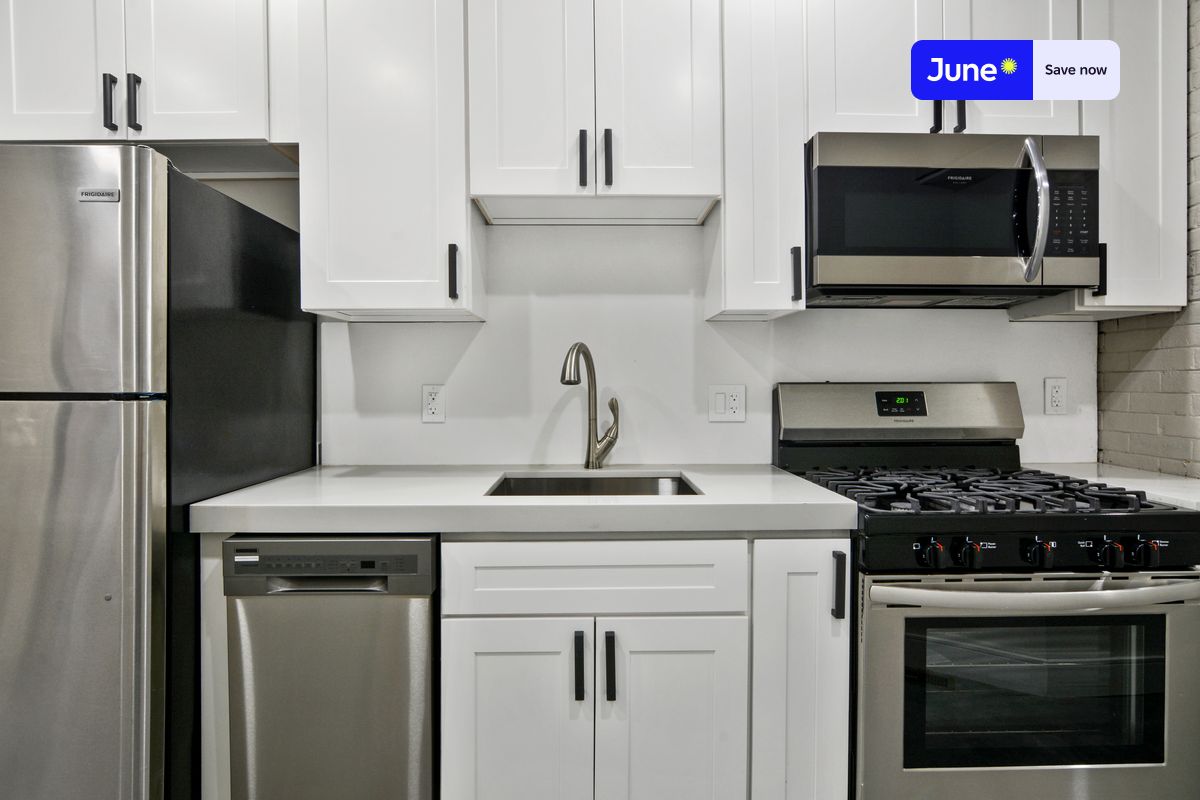 Photos of apartment on Sheafe St.,Boston MA 02113