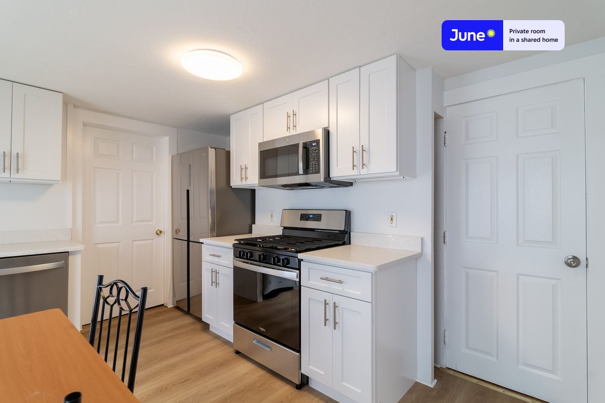 Photos of apartment on Winter St.,Boston MA 02141