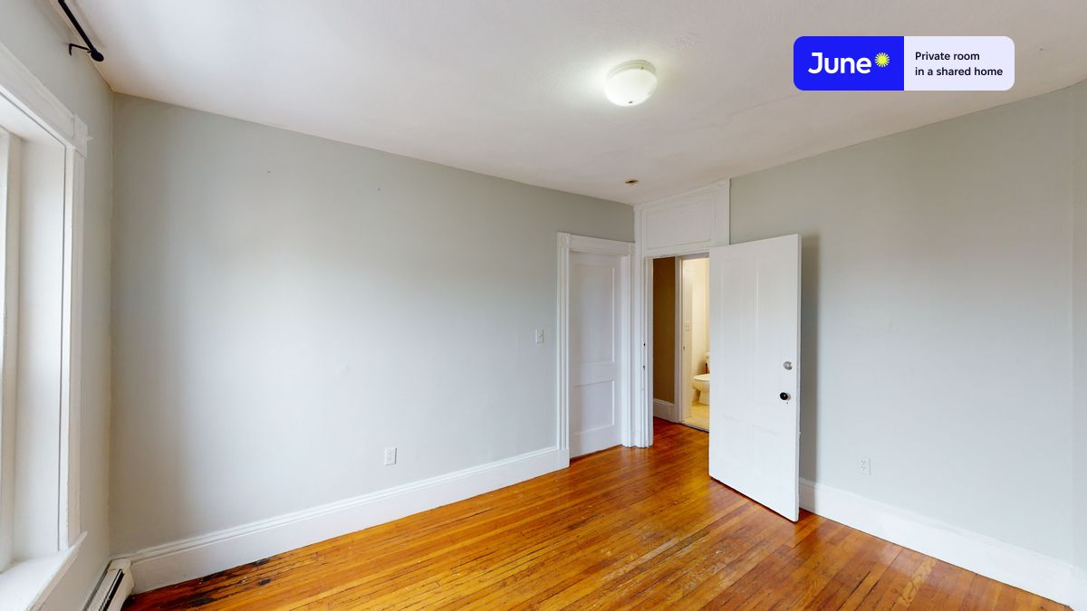 Photos of apartment on Easton St.,Boston MA 02134