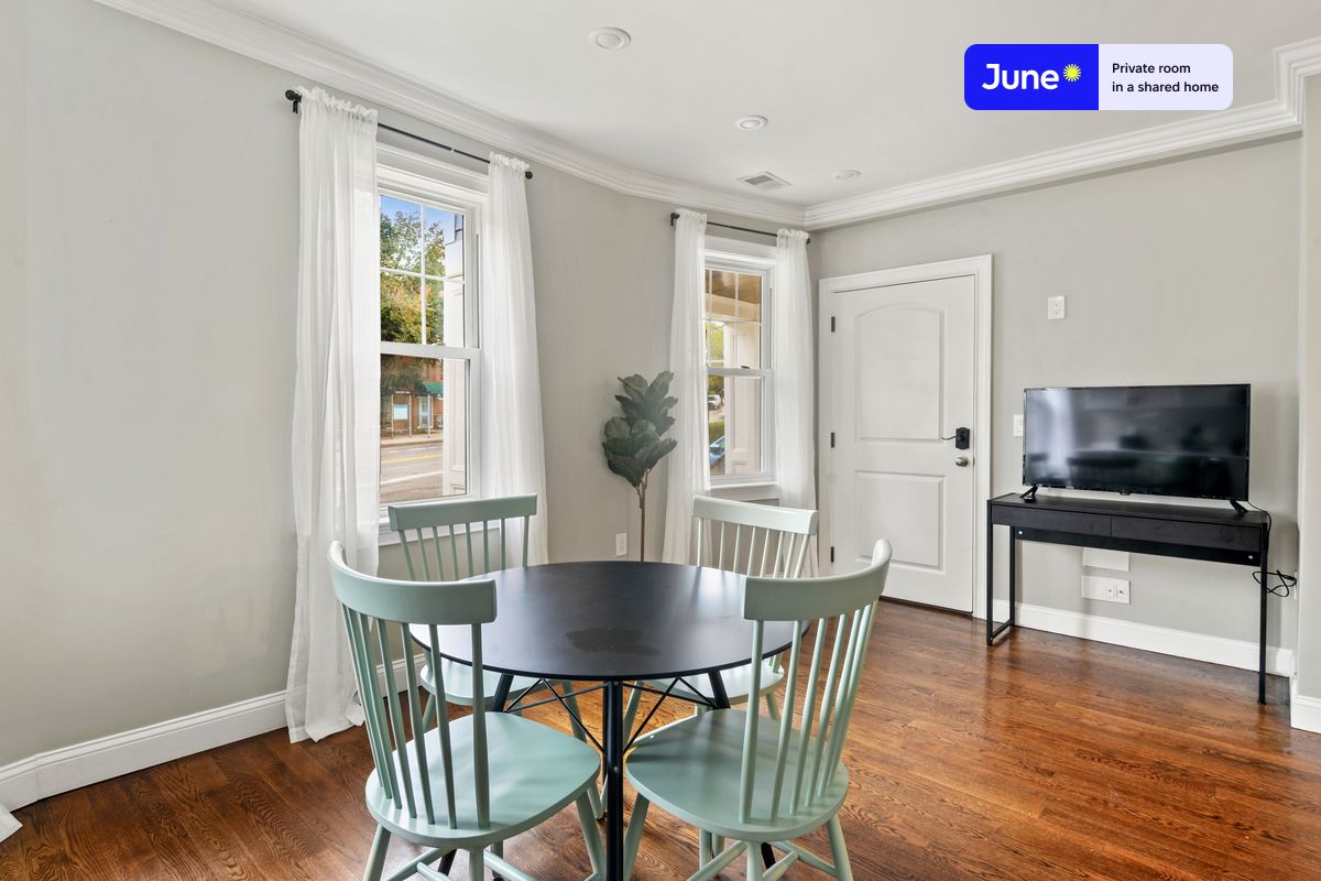 Photos of apartment on Washington St.,Boston MA 02135