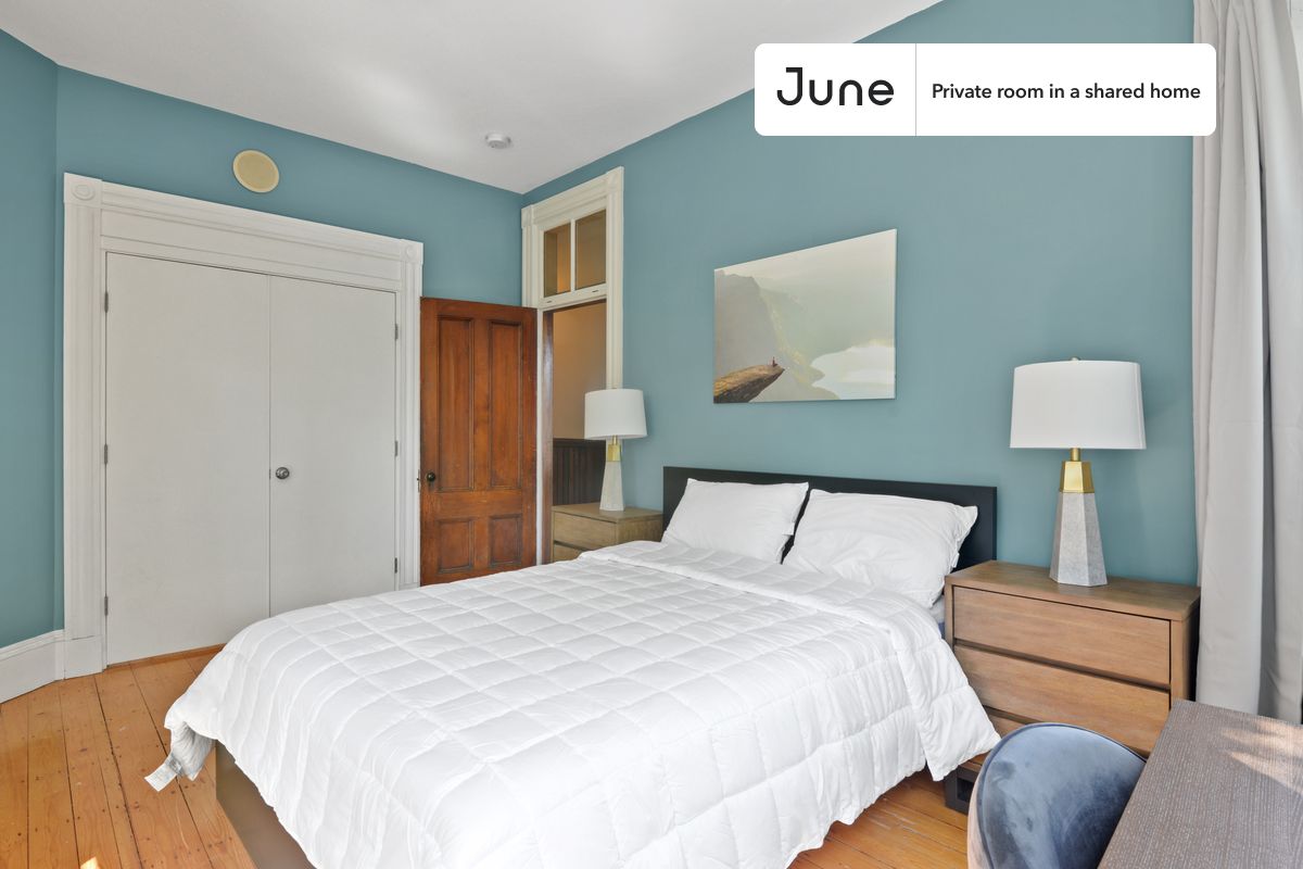 Photos of apartment on Prospect St.,Boston MA 