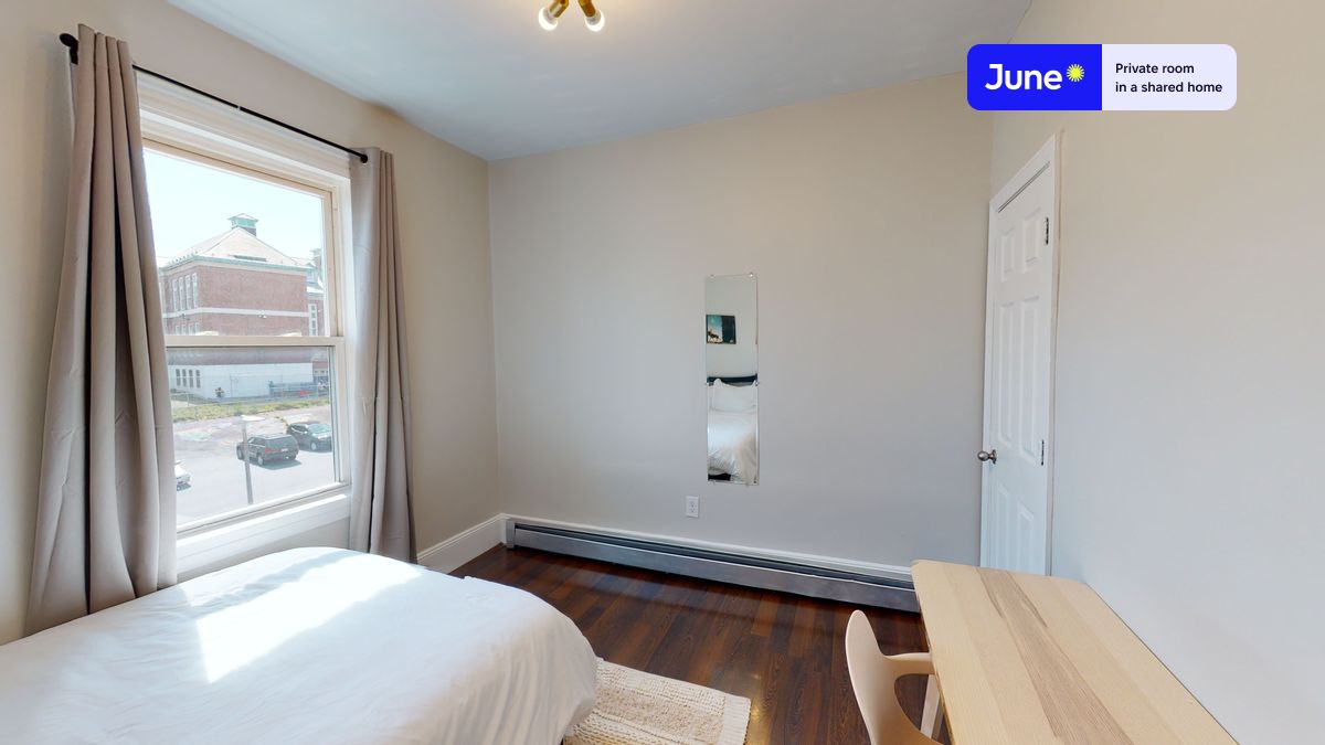 Photos of apartment on Glenway St.,Boston MA 02121