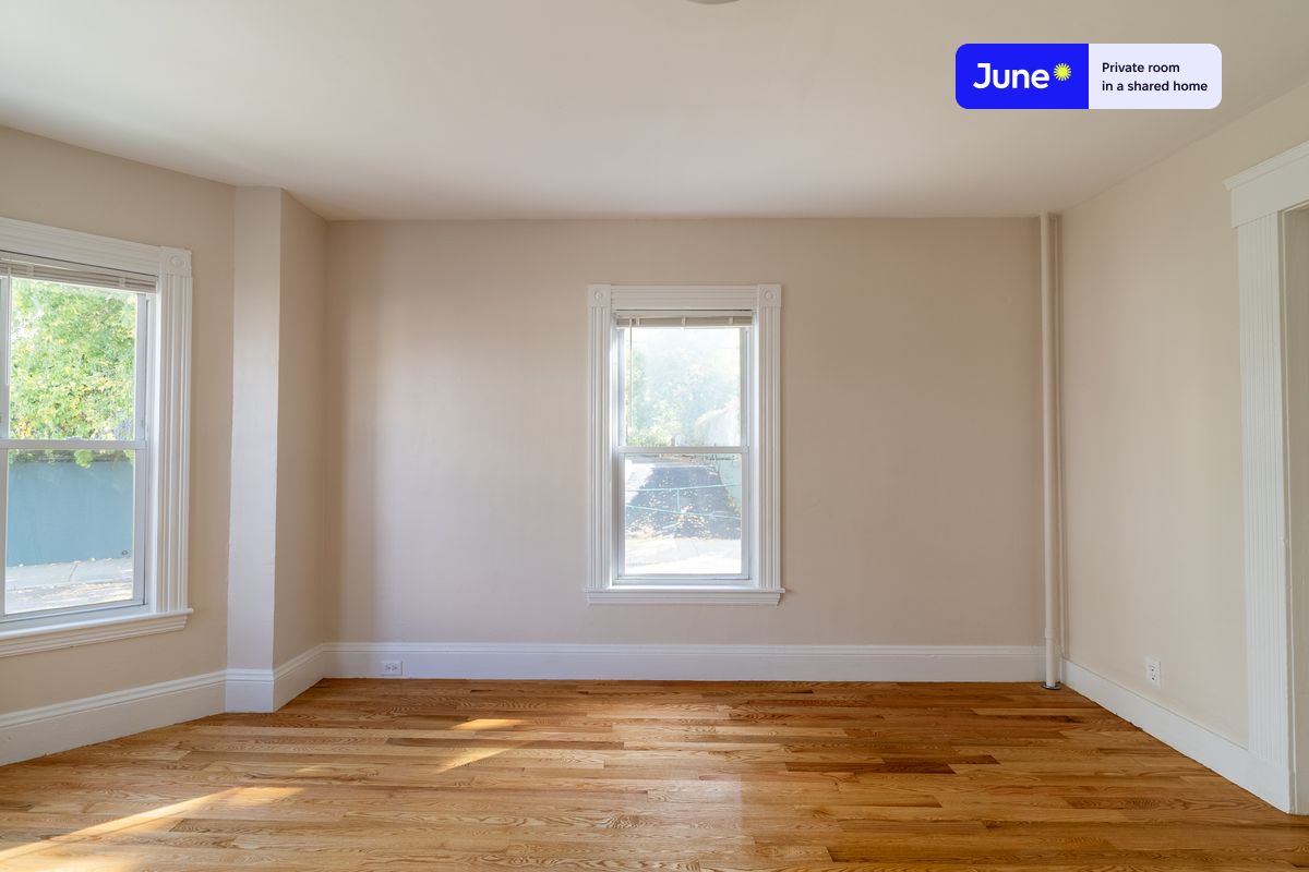Photos of apartment on Islington St.,Boston MA 02134