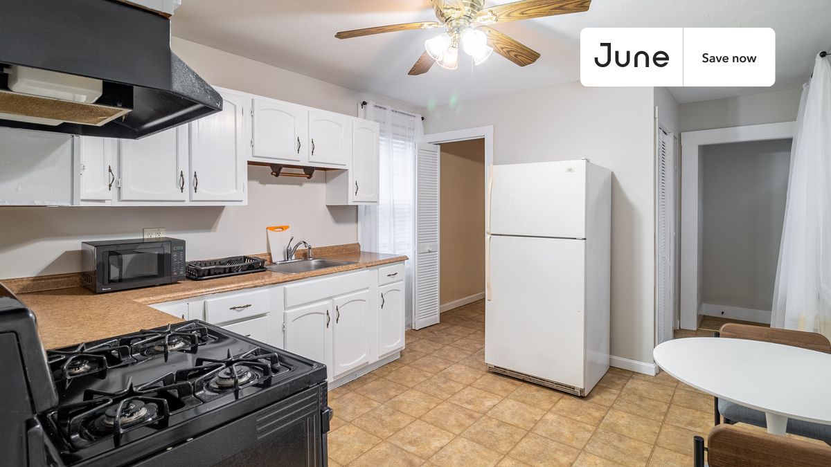 Photos of apartment on Glen St.,Boston MA 02145