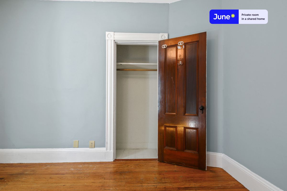 Photos of apartment on Easton St.,Boston MA 02134