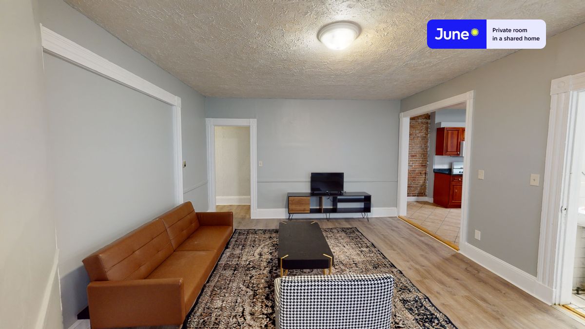 Photos of apartment on Islington St.,Boston MA 02134