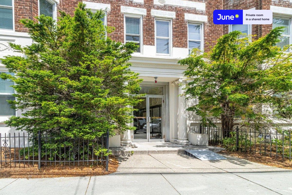 Photos of apartment on Chiswick Rd.,Boston MA 02135