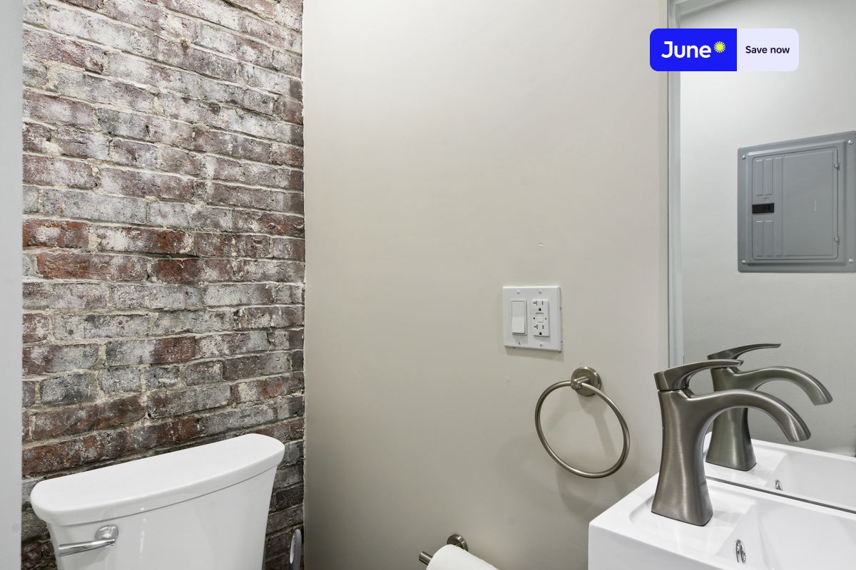 Photos of apartment on Sheafe St.,Boston MA 02113