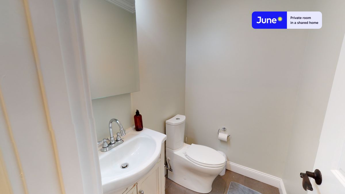 Photos of apartment on Washington St.,Boston MA 02135