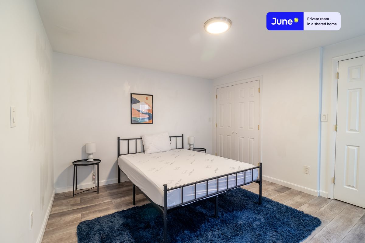 Pictures of  property for rent on Silver St., Boston, MA 02127