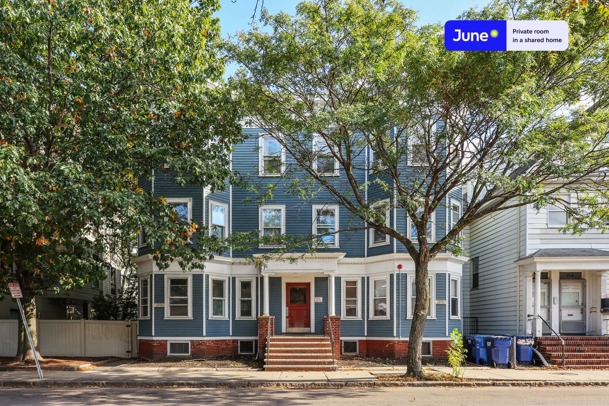 Photos of apartment on Prospect St.,Boston MA 02139