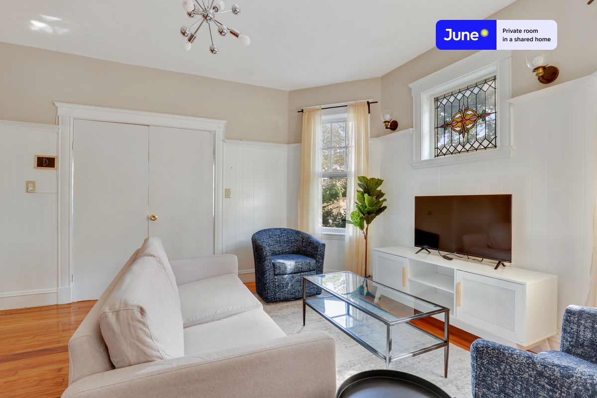 Photos of apartment on Lithgow St.,Boston MA 02124