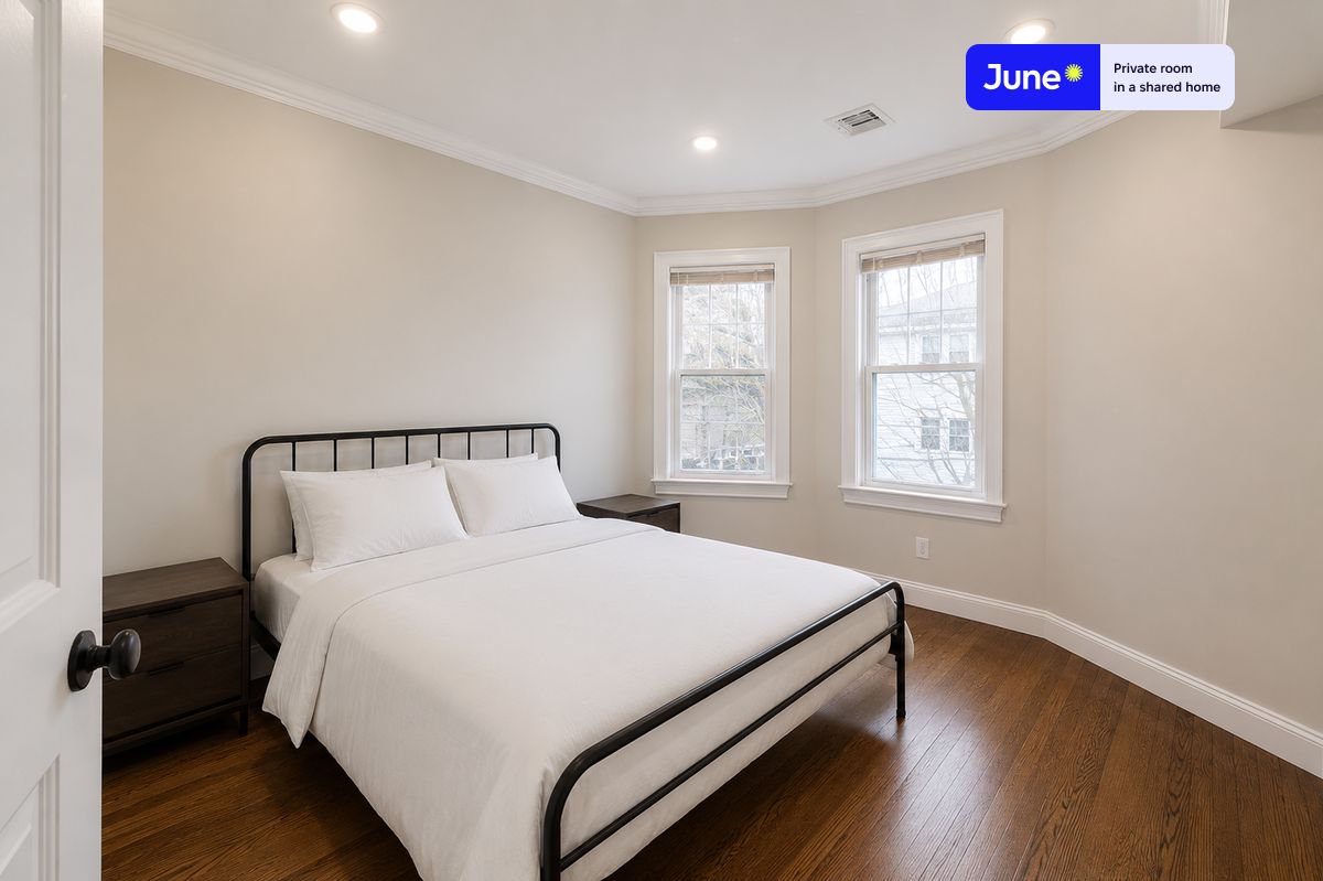 Pictures of  property for rent on Kenneson, Boston, MA 02145