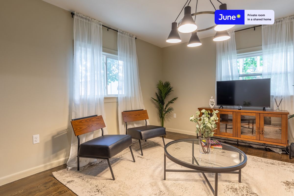 Photos of apartment on Academy Hill Rd.,Boston MA 02135