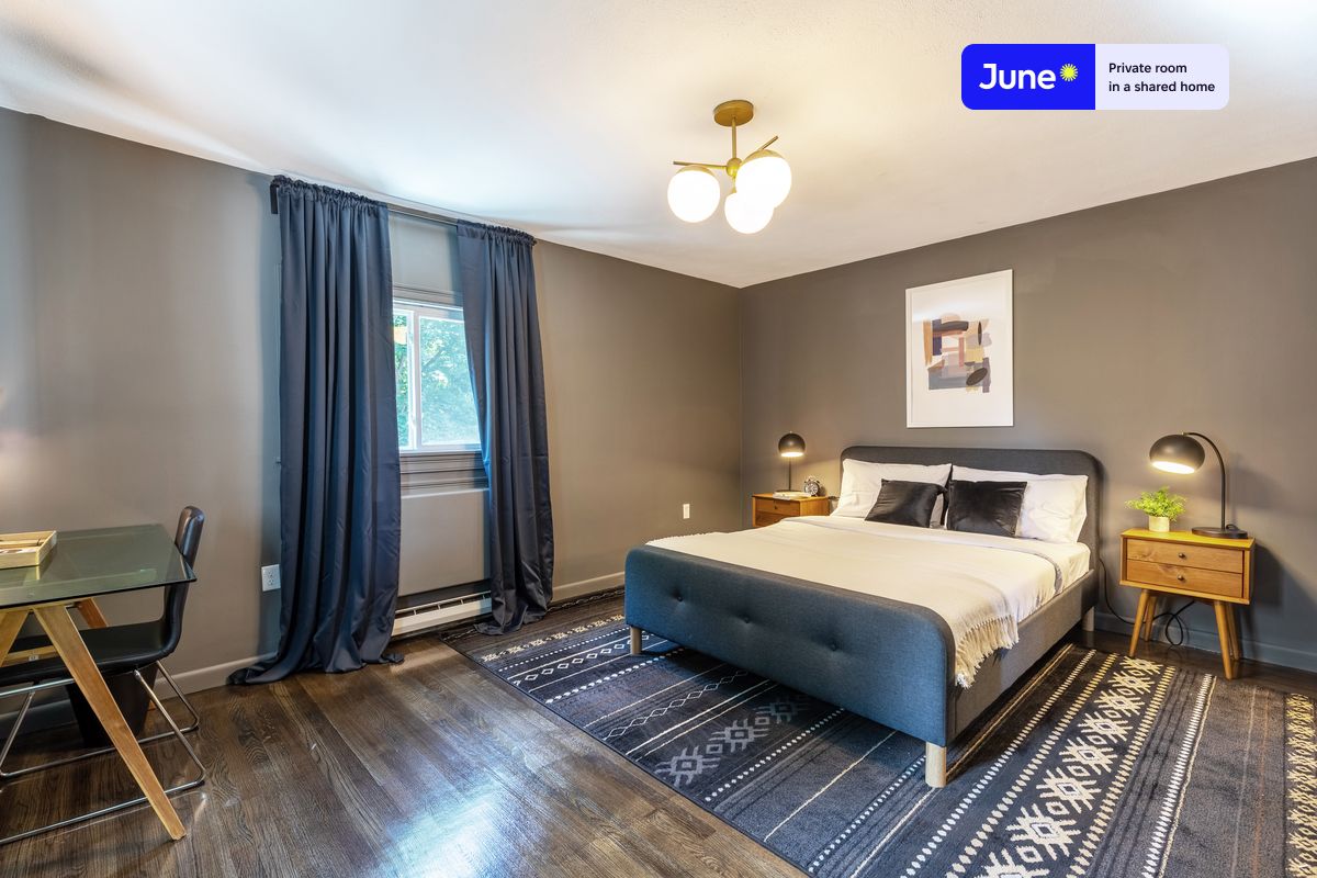 Photos of apartment on Academy Hill Rd.,Boston MA 02135