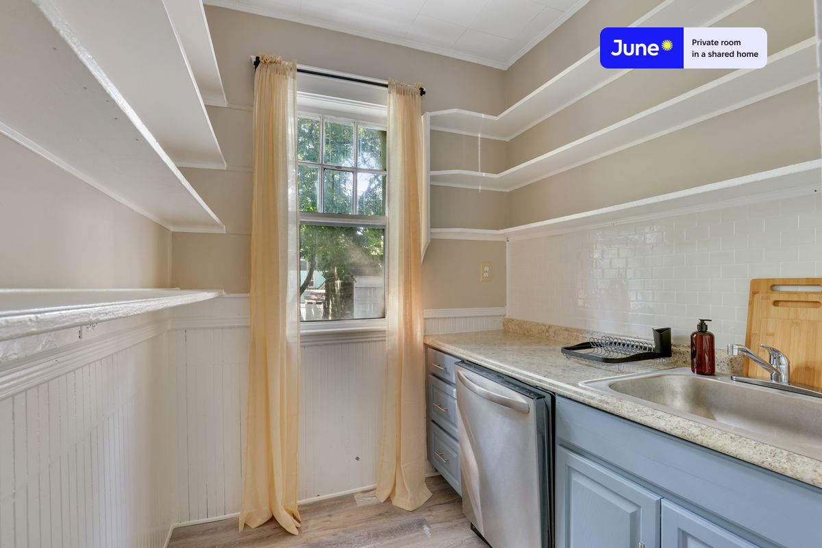 Photos of apartment on Lithgow St.,Boston MA 02124