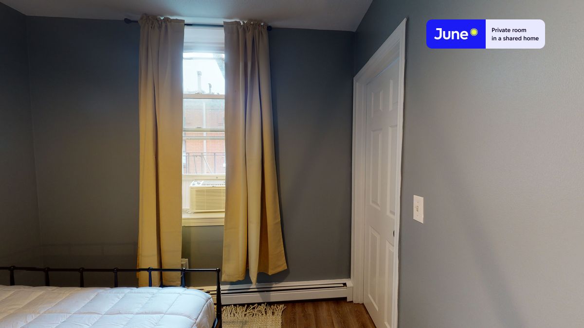 Photos of apartment on North Bennet,Boston MA 02113