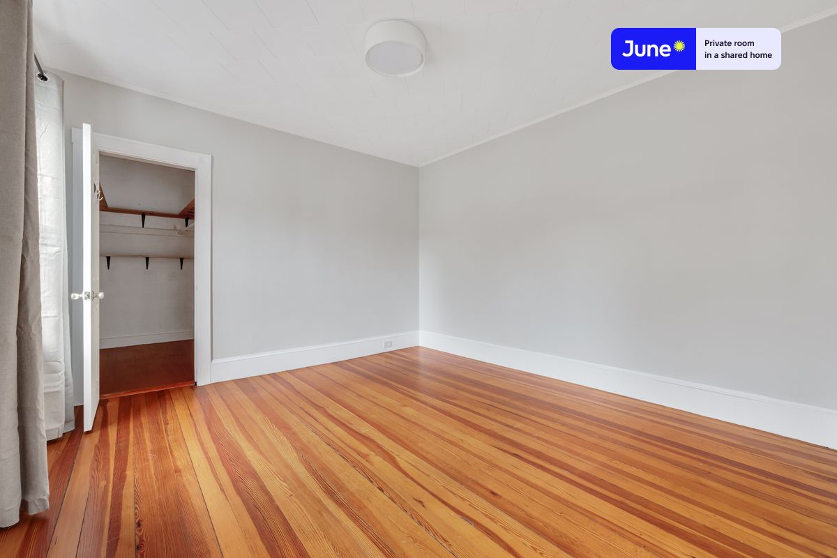 Photos of apartment on Craigie St.,Boston MA 02143