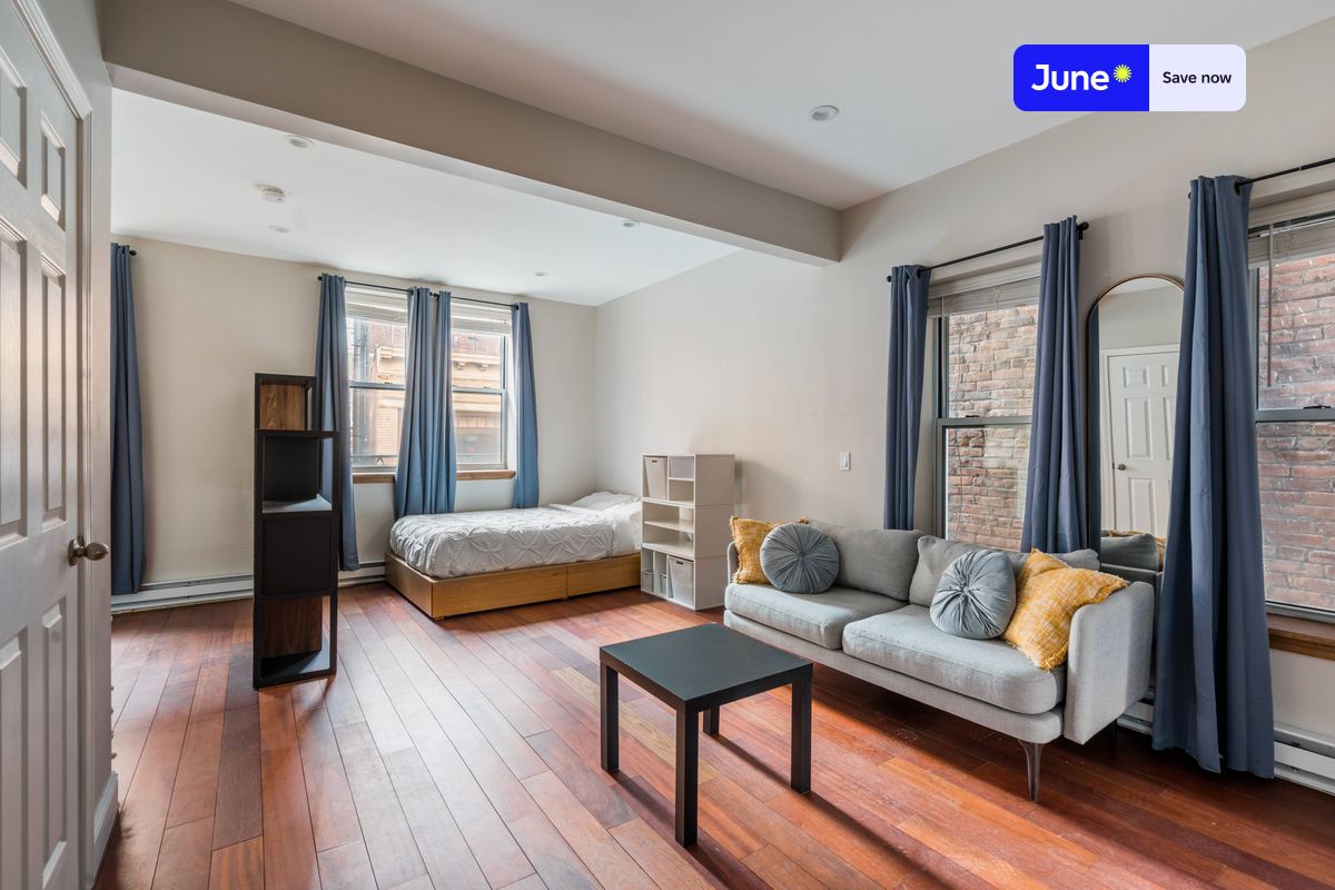 Pictures of  property for rent on Salem St., Boston, MA 02113