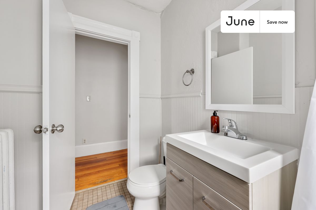 Photos of apartment on Craigie St.,Boston MA 02143