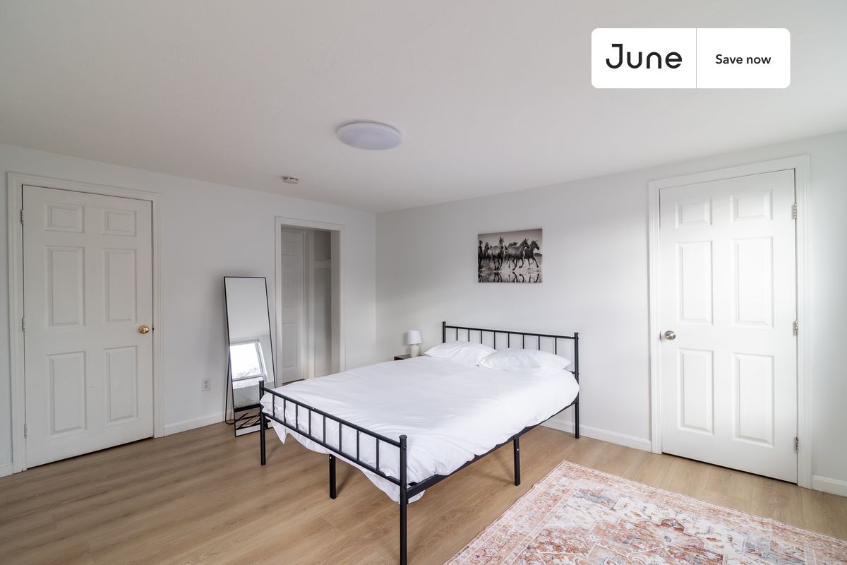 Photos of apartment on Winter St.,Boston MA 02141