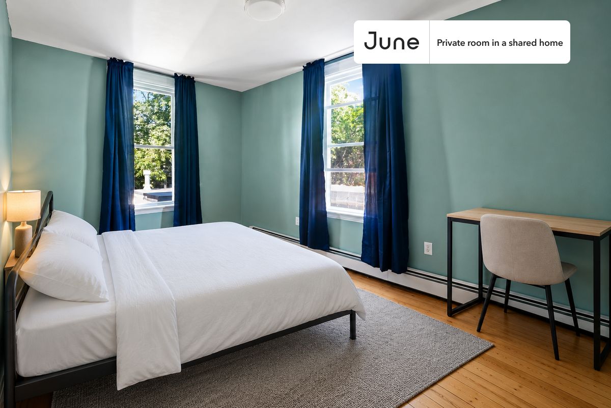 Photos of apartment on Prospect St.,Boston MA 02139
