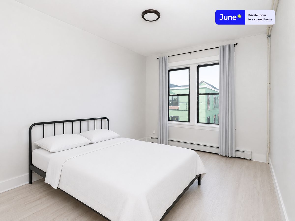 Pictures of  property for rent on Linden St., Boston, MA 02134