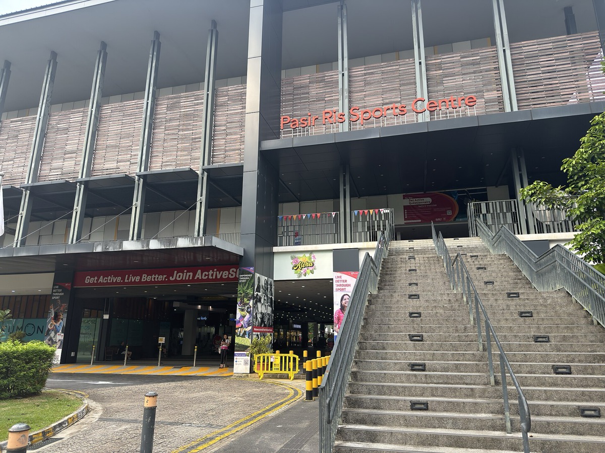 Pasir Ris Swimming Complex