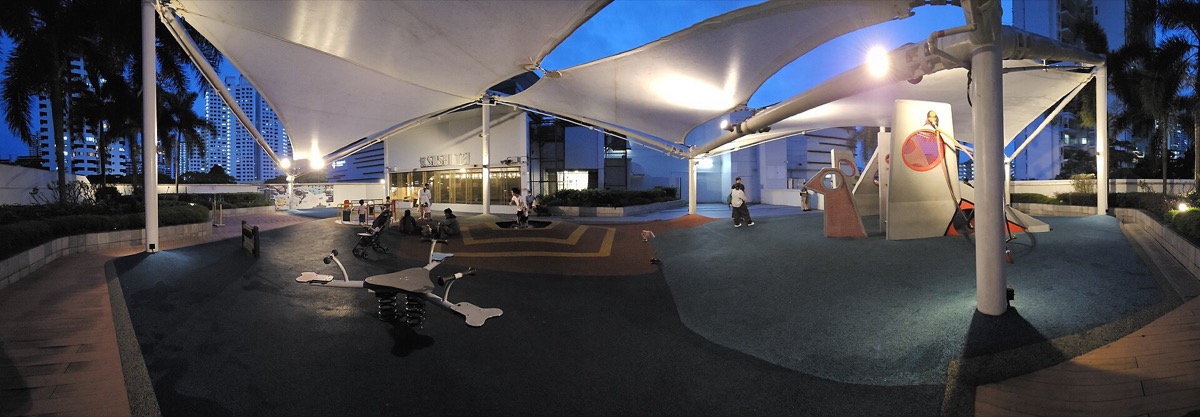 The bird playground at Tiong Bahru Plaza