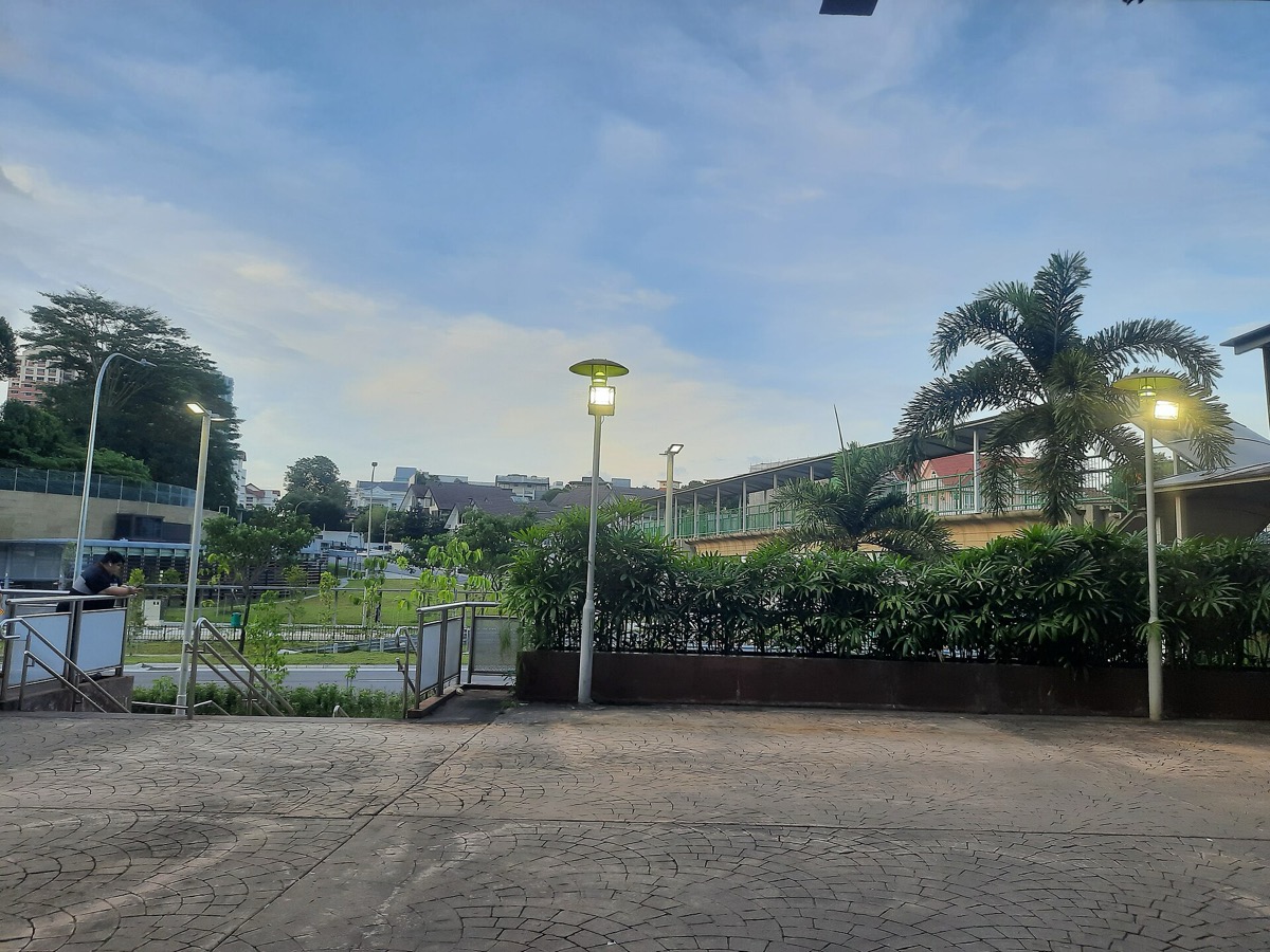 Thomson Plaza